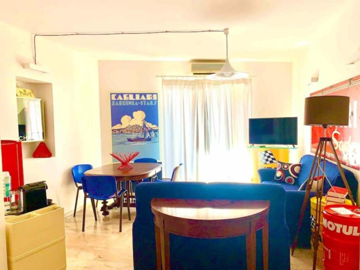 Appartamento Cagliari Centro Con Vista Sul Porto Екстер'єр фото