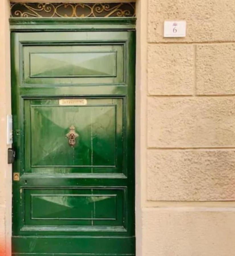 Appartamento Cagliari Centro Con Vista Sul Porto Екстер'єр фото
